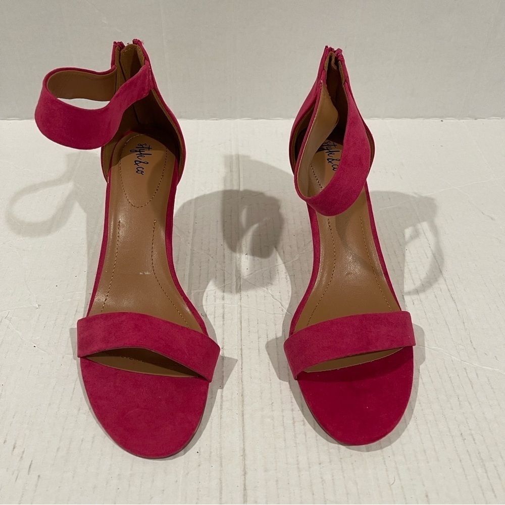 Women’s Style & Co Paycee Raspberry Pink Faux Suede Ankle Strap Pumps Size 10 US - Picture 3 of 11